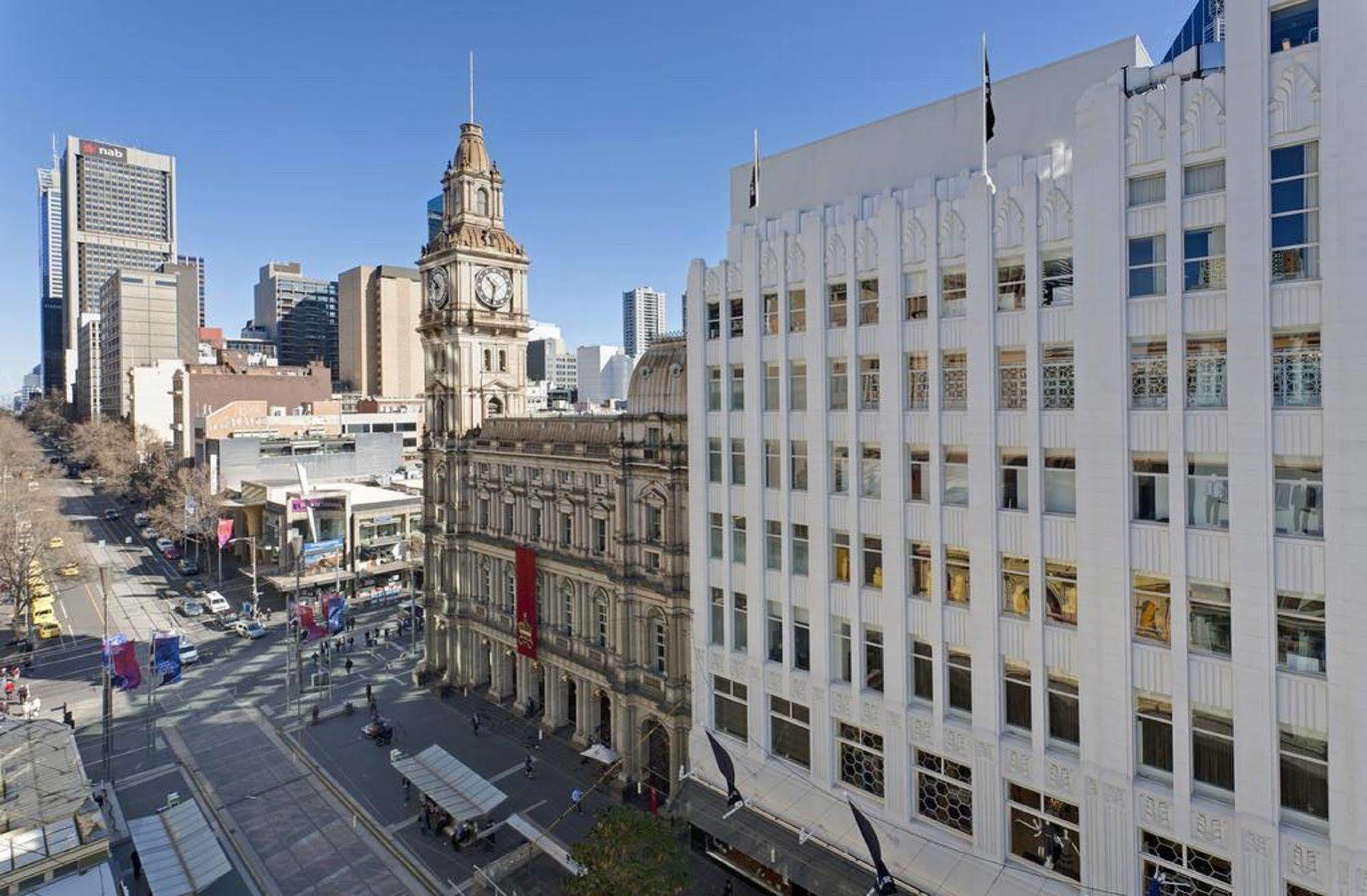 Causeway Inn On The Mall Melbourne Exterior photo